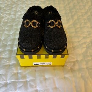 Circus by Sam Edelman Black and Gold Loafers